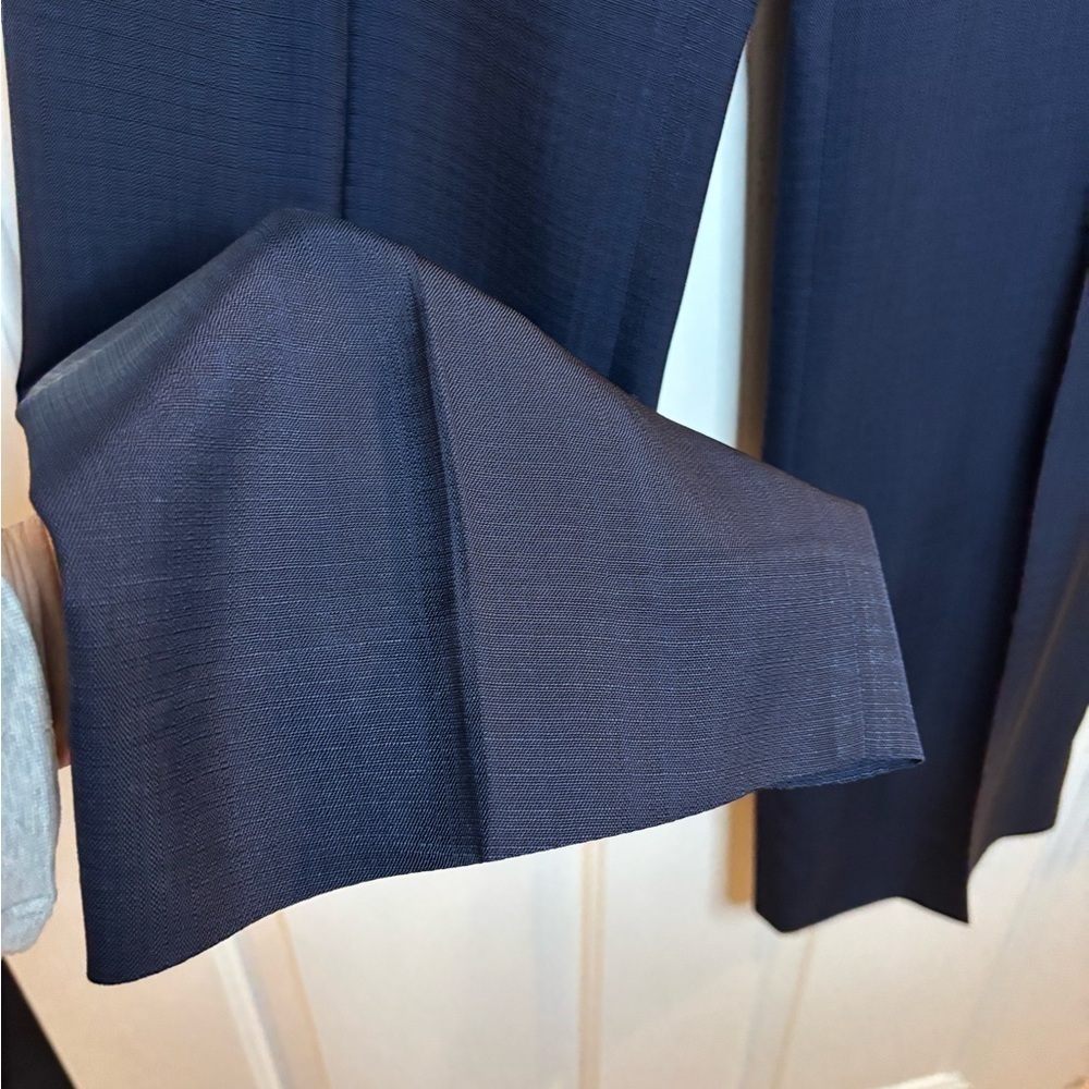 EUC Victoria Beckham Navy Women's Trousers textured viscose size 6 - Picture 3 of 11